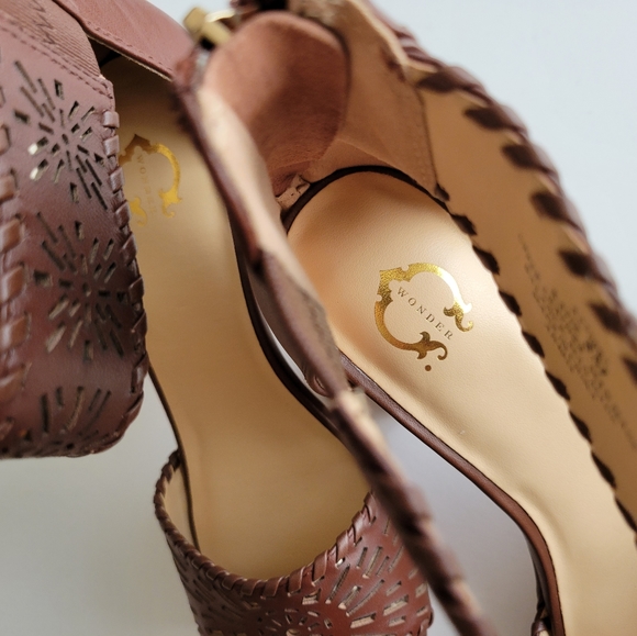 C Wonder Brown Leather Heels - Picture 6 of 8
